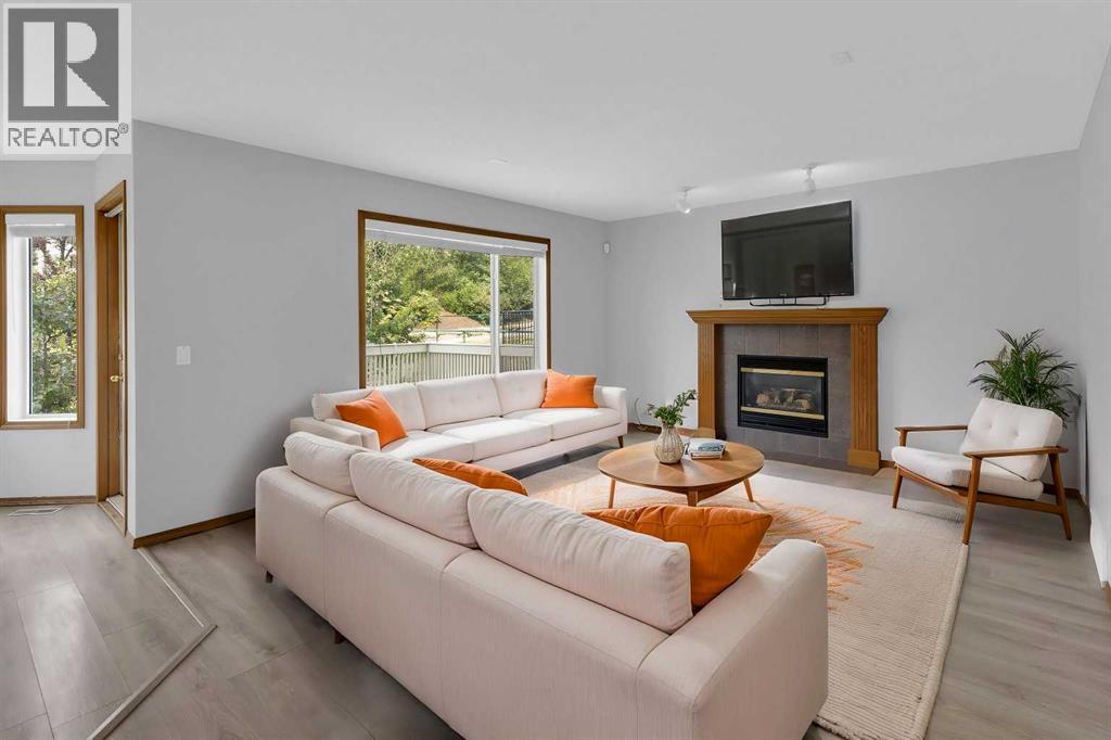 120 Gleneagles Terrace, Cochrane