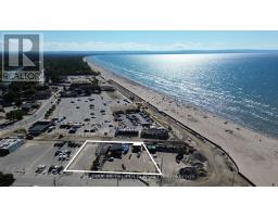 9 Main Street, Wasaga Beach, ON L9Z2K3 Photo 7
