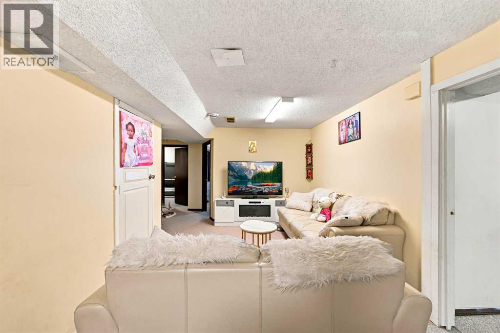619 Whiteridge Road NE - Image 32