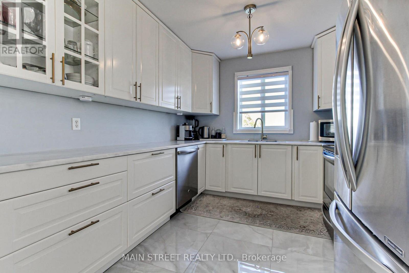 38 SUNDEW DRIVE - 13