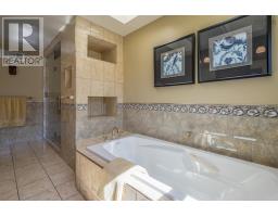 52 Captain Landers Court, Yarmouth, NS B5A2Y6 Photo 32