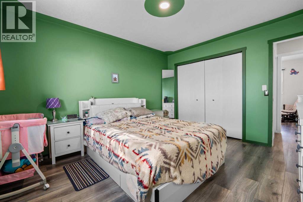 84 Falconridge Place NE - 15