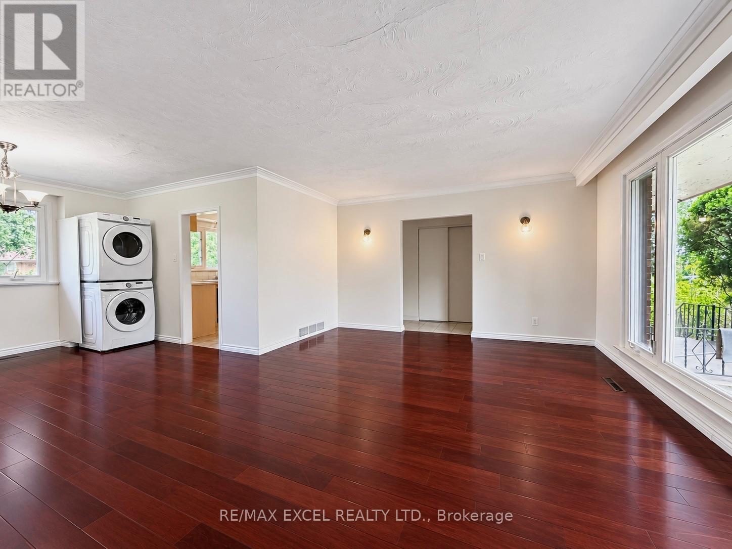 MAIN - 39 COMMONS DRIVE