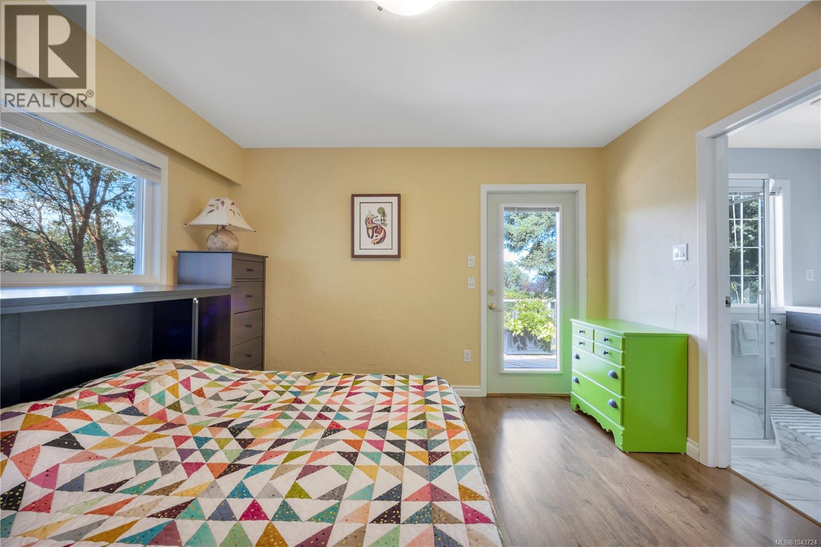 3259 Dolphin Dr - 41