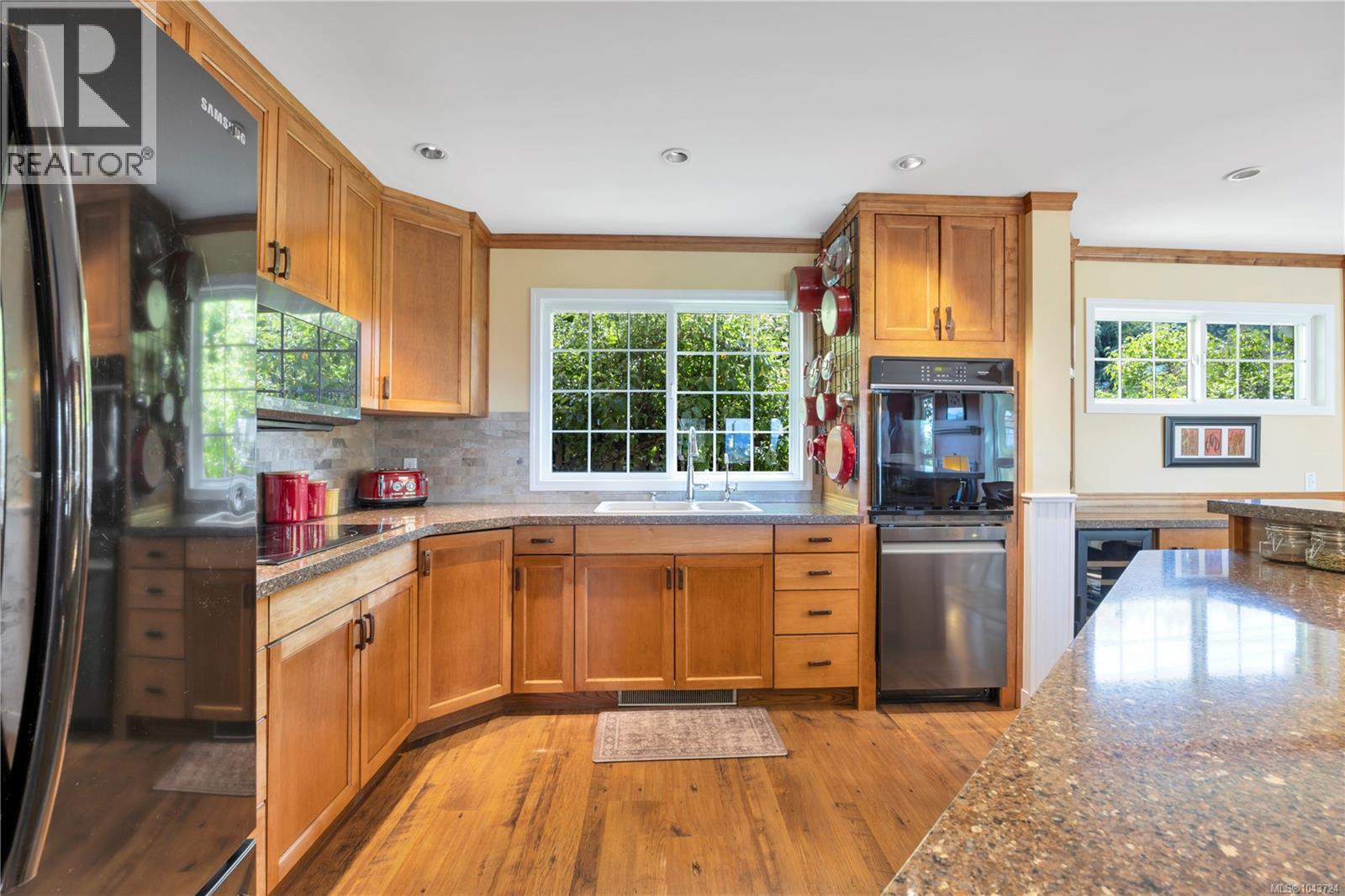 3259 Dolphin Dr - 7