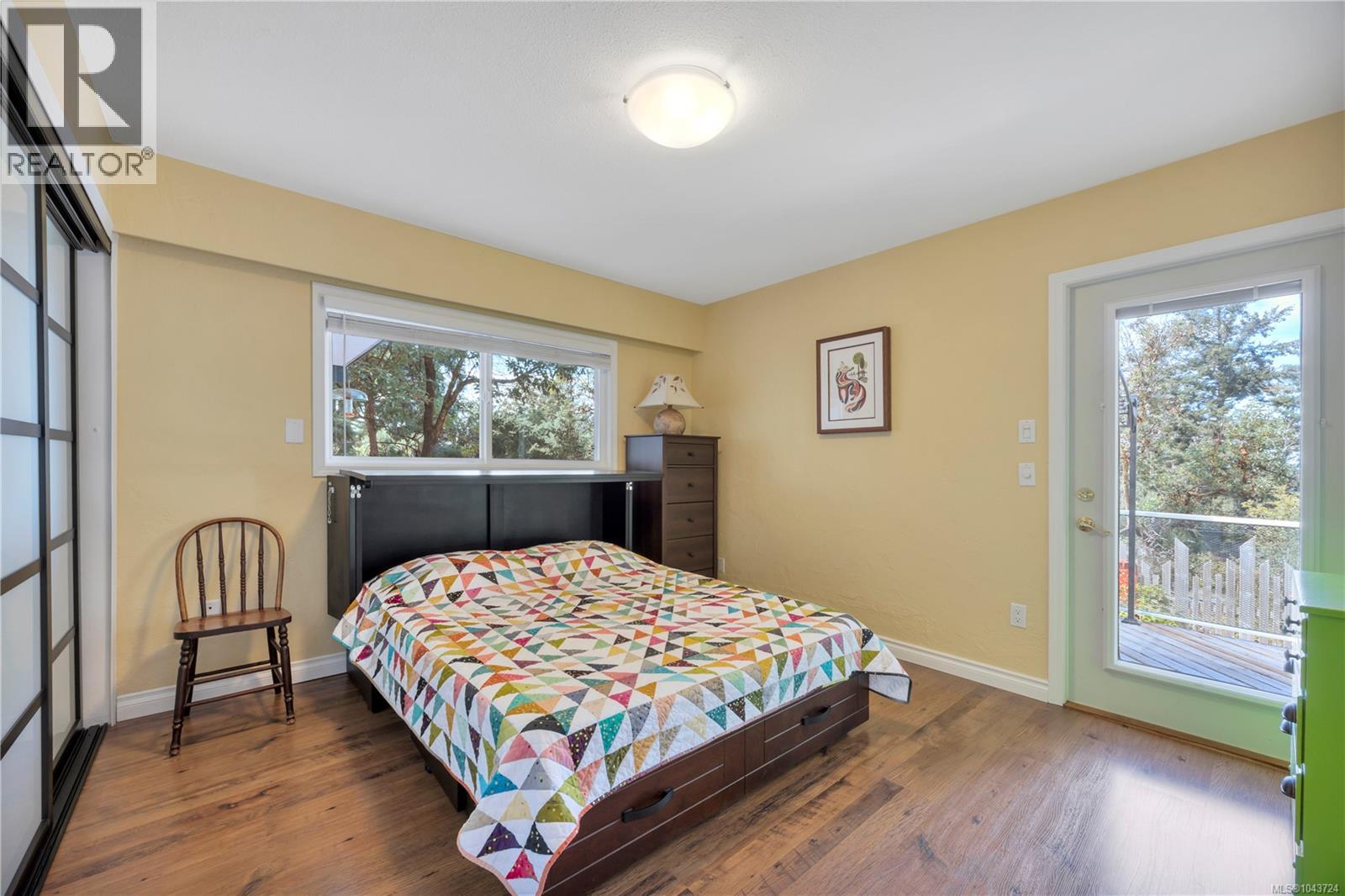 3259 Dolphin Dr - 40