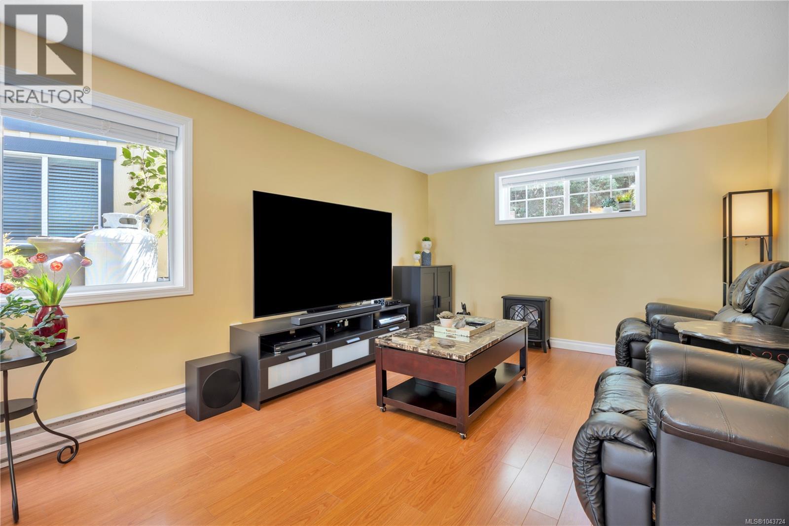 3259 Dolphin Dr - 48
