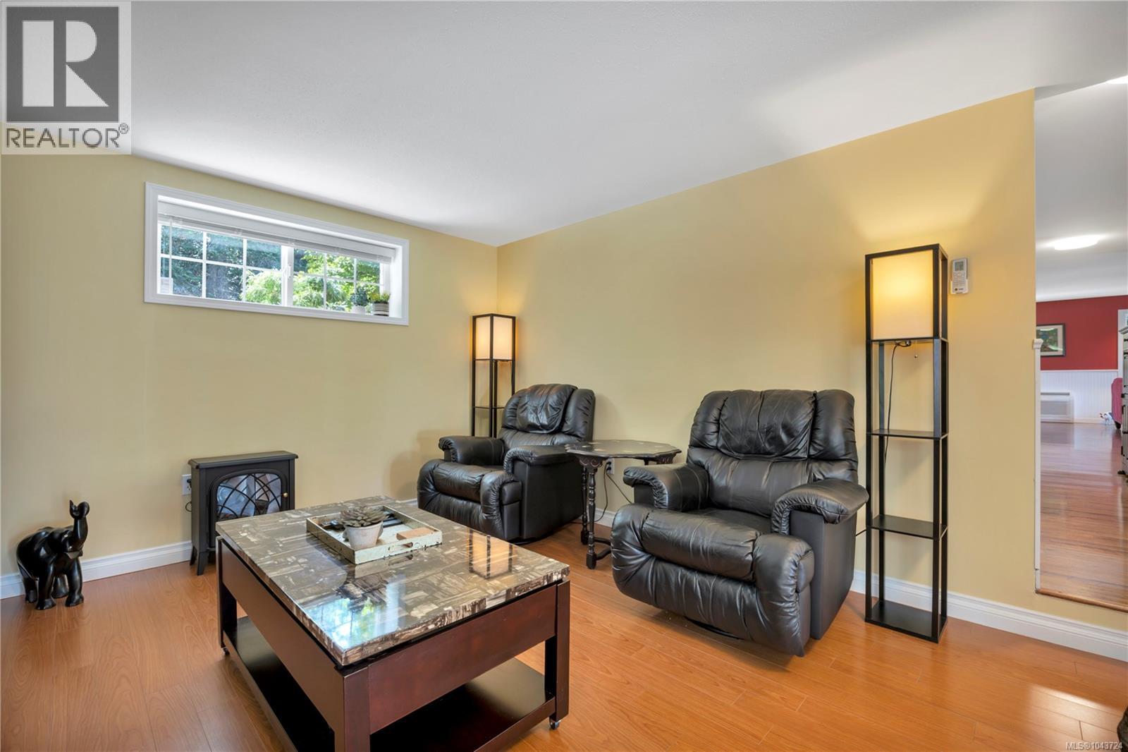 3259 Dolphin Dr - 49