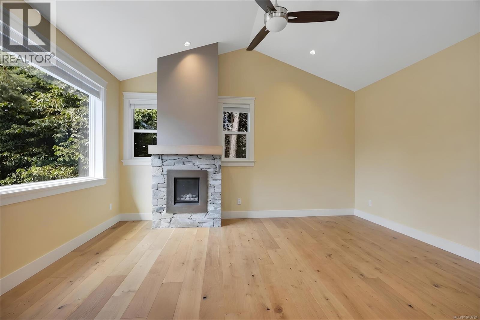 3259 Dolphin Dr - 61