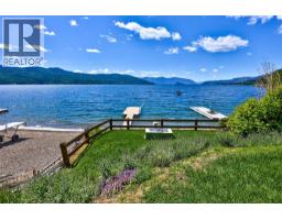 3pc Ensuite bath - 6058 Davis Road, Magna Bay, BC V0E1L0 Photo 7