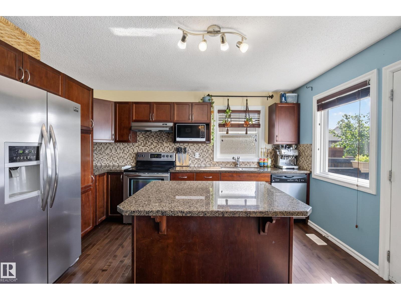 3003 20 AV NW - Image 18