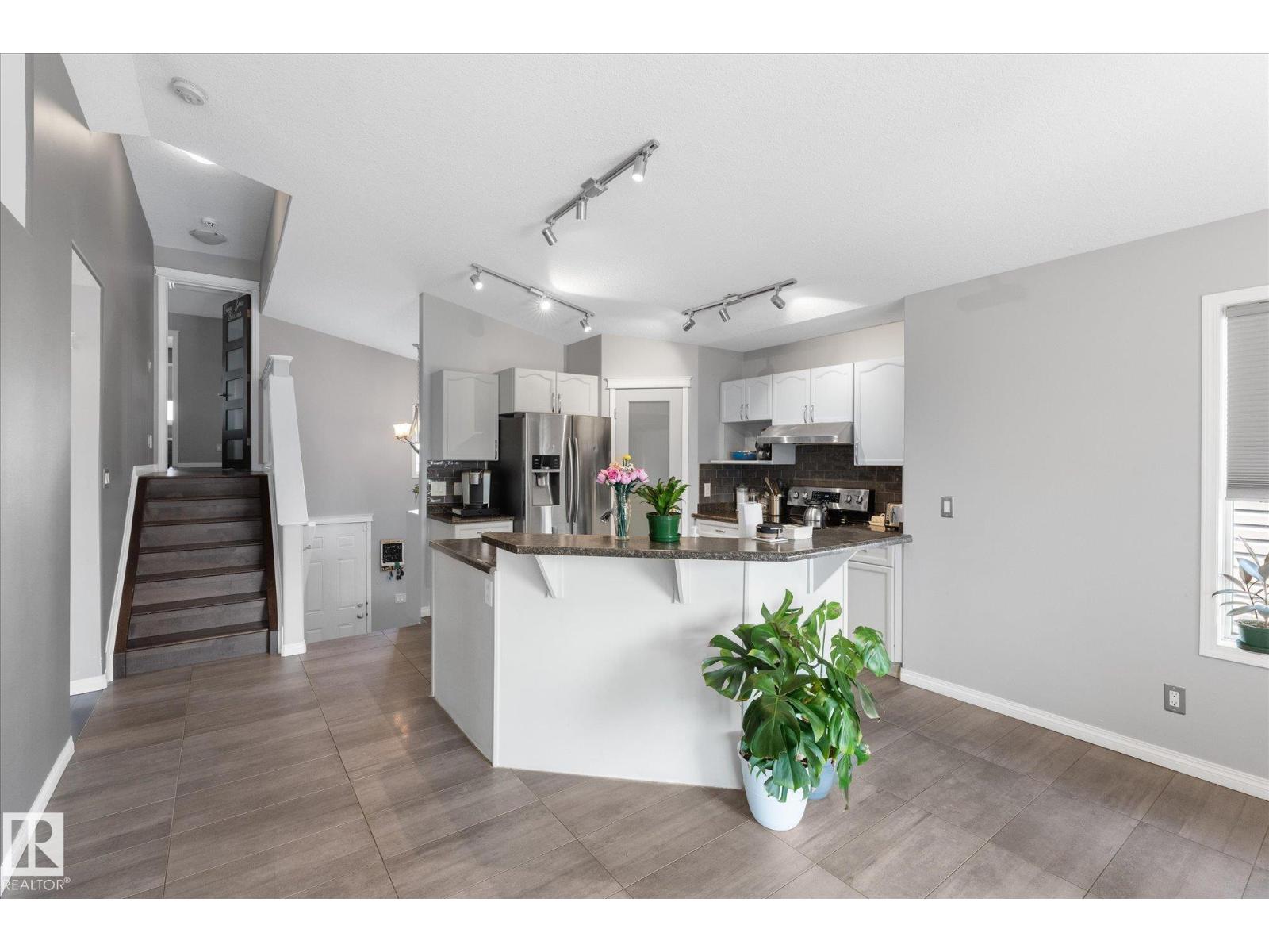 4009 158 AV NW - 14