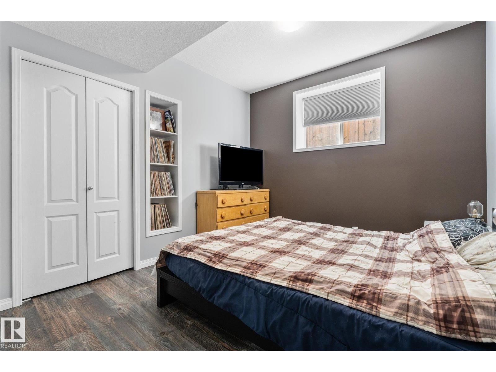 4009 158 AV NW - 41