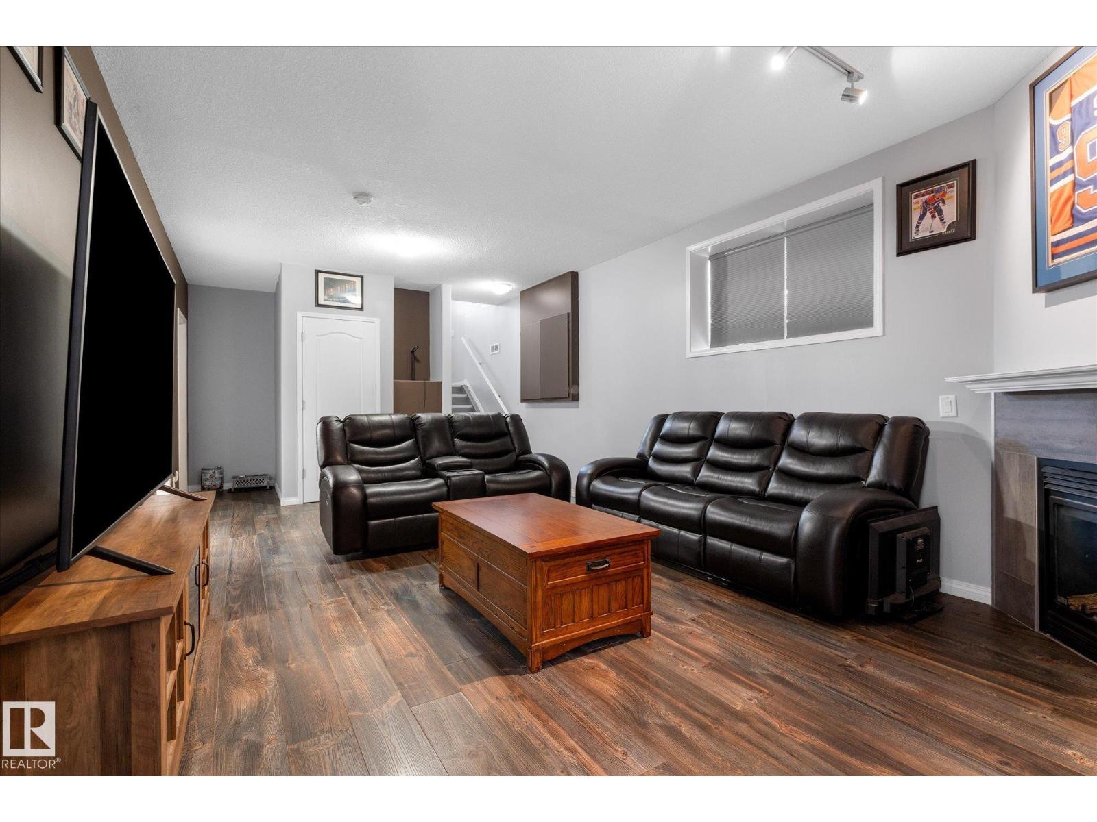 4009 158 AV NW - 37