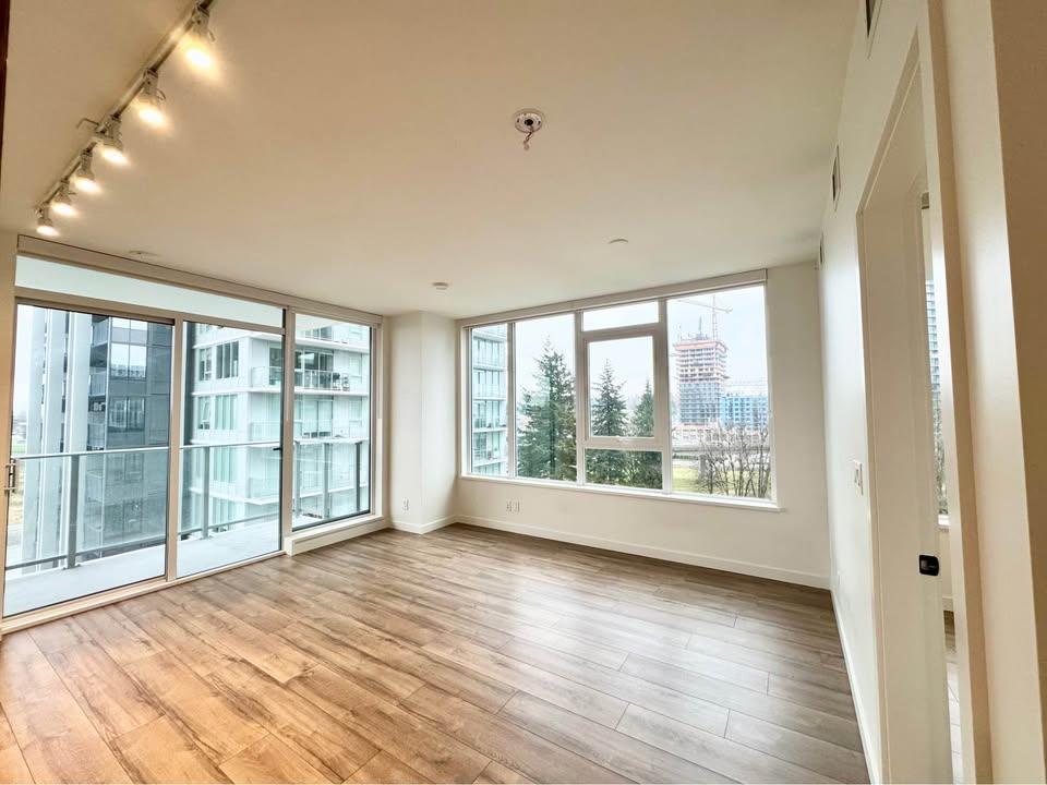 2 Bed, 1 Bath House for Rent in Surrey – 6XX 10448 UNIVERSITY DRIVE, Surrey – MLS# R3151877 - Image 3