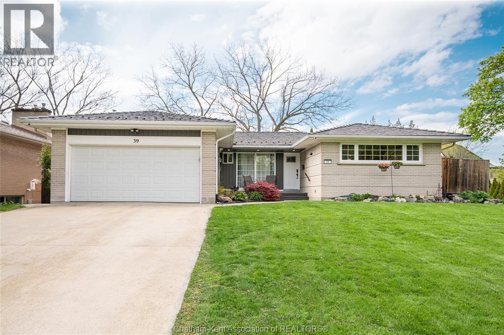 39 Chippewa DRIVE - 1