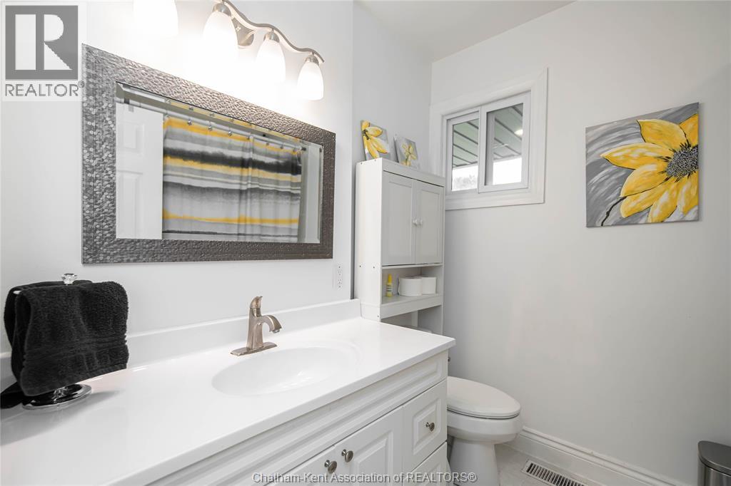 39 Chippewa DRIVE - 22
