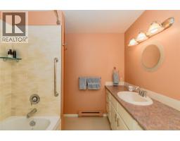 137 Forest Ridge Rd, Salt Spring, BC V8K1W4 Photo 32
