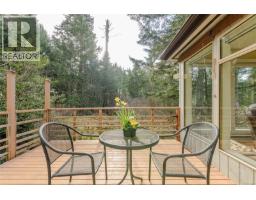 137 Forest Ridge Rd, Salt Spring, BC V8K1W4 Photo 15