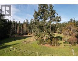Laundry room - 137 Forest Ridge Rd, Salt Spring, BC V8K1W4 Photo 10
