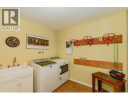 137 Forest Ridge Rd, Salt Spring, BC V8K1W4 Photo 43