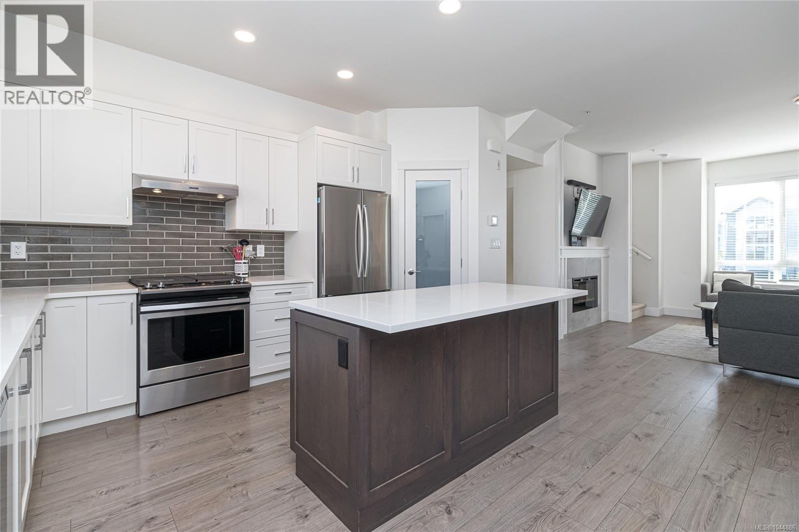 50 370 Latoria Blvd, Colwood