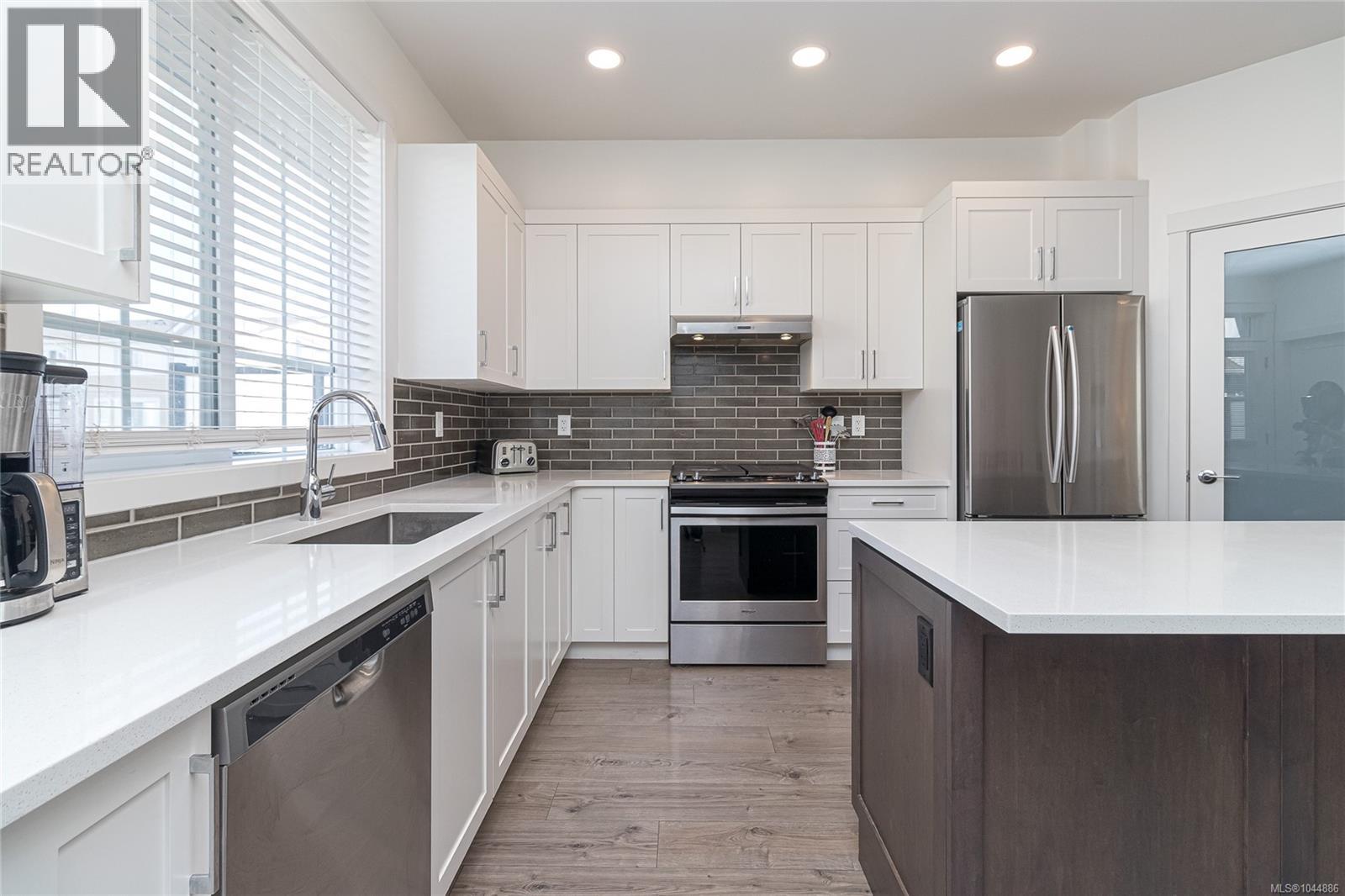 50 370 Latoria Blvd, Colwood
