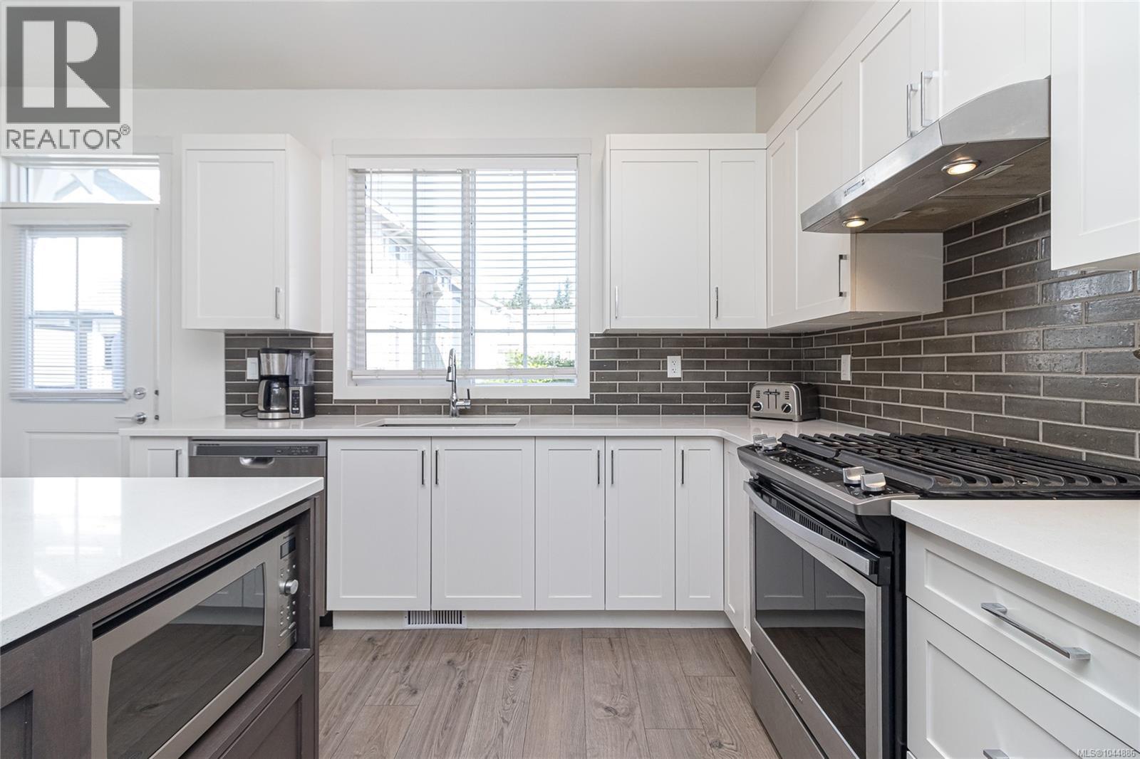 #50 370 Latoria Blvd - 17
