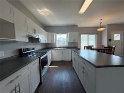 28 Candlelight Drive, La Salle, MB R0G0A2 Photo 10