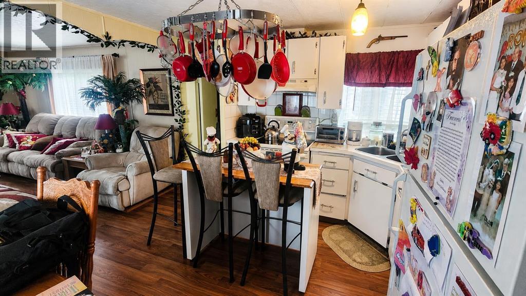214 Gleichen Street - Photo 9