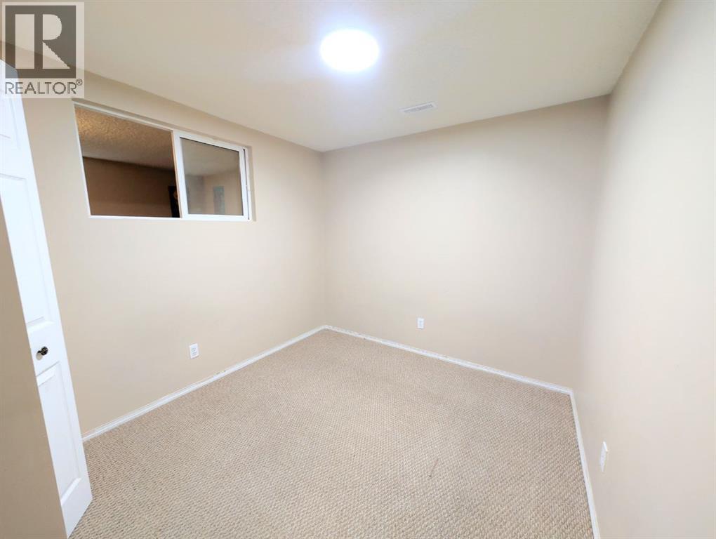 184 TARALAKE Terrace NE - 26