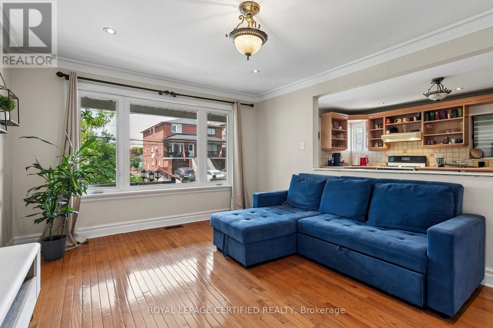33 DONALD AVENUE - 14