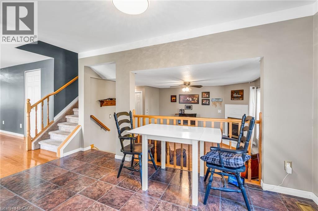 111B MILLER Crescent - 16