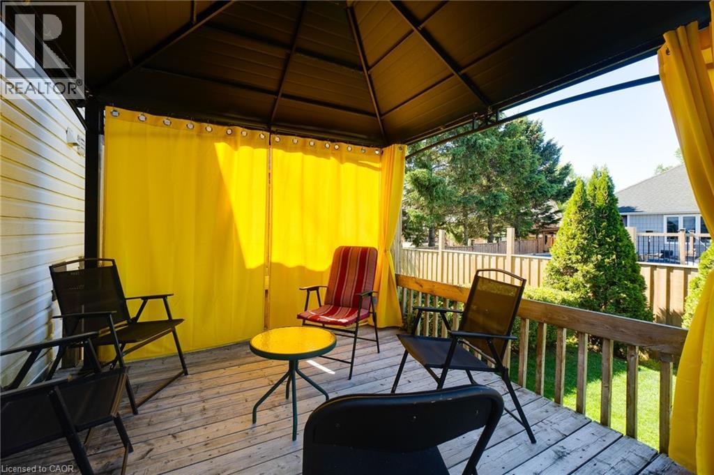 111B MILLER Crescent - 42