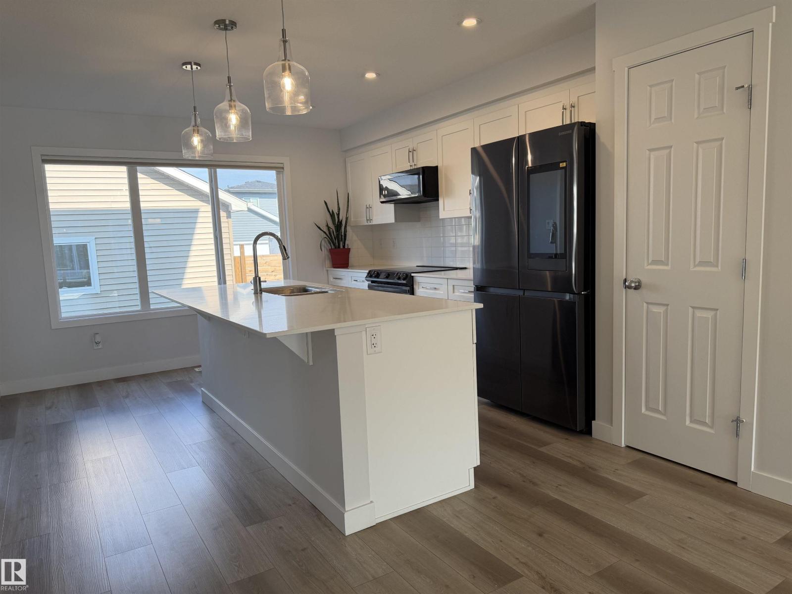 17355 6 ST NE - 55