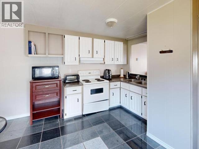 22-4500 CLARIDGE ROAD - 2