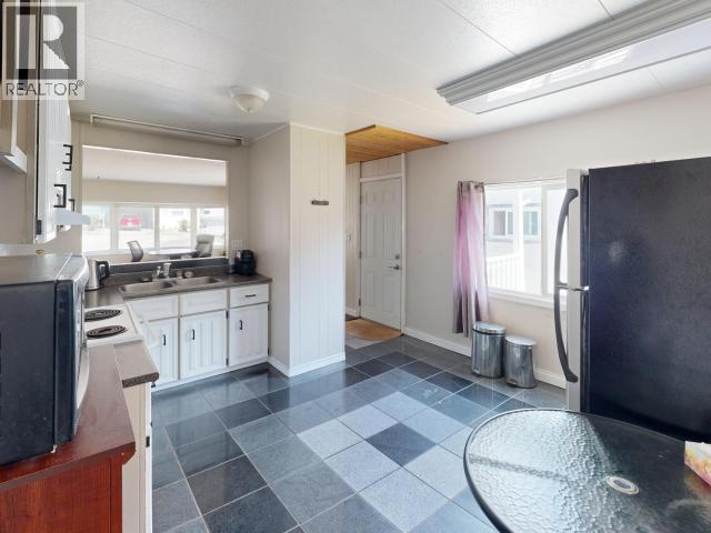 22-4500 CLARIDGE ROAD - 3