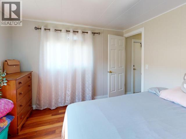22-4500 CLARIDGE ROAD - Image 9
