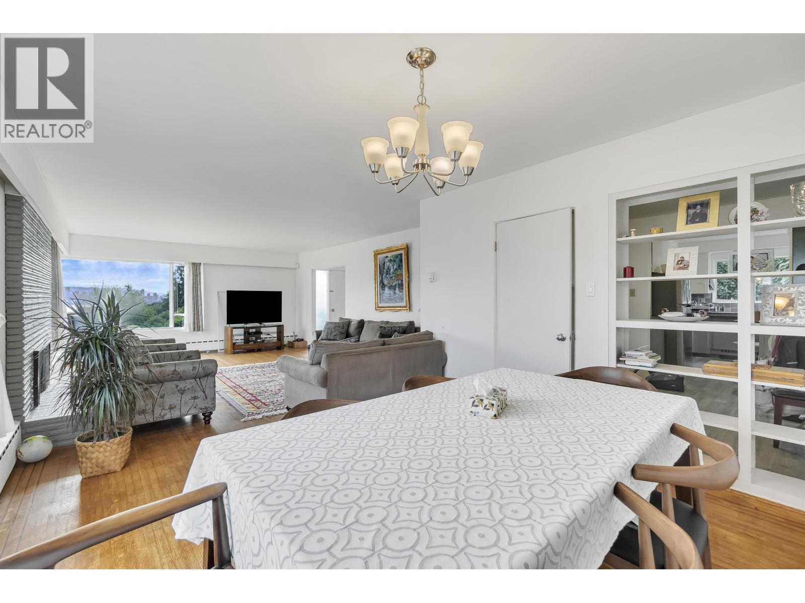 4514 BELLEVUE DRIVE, Vancouver