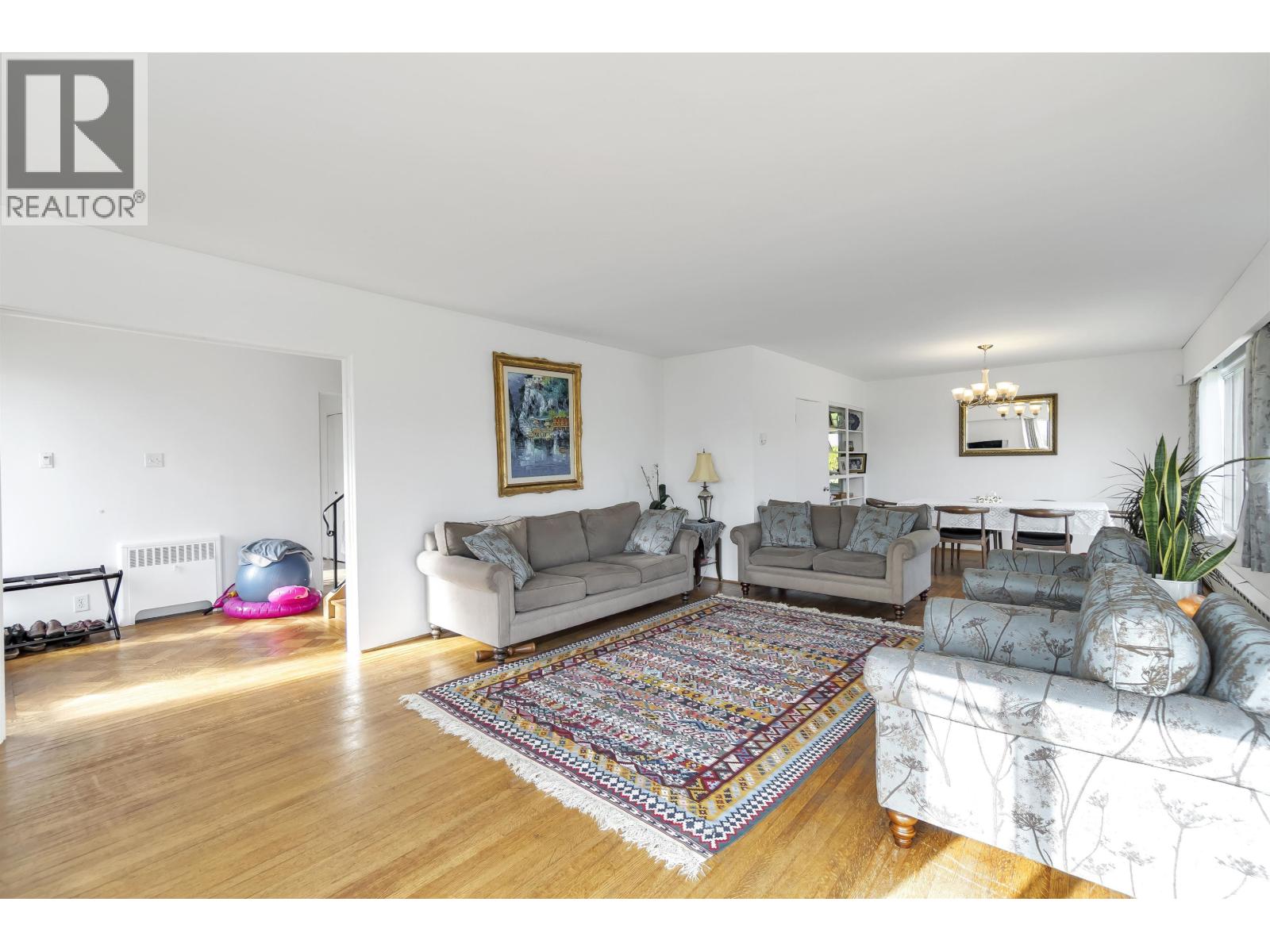 4514 BELLEVUE DRIVE, Vancouver