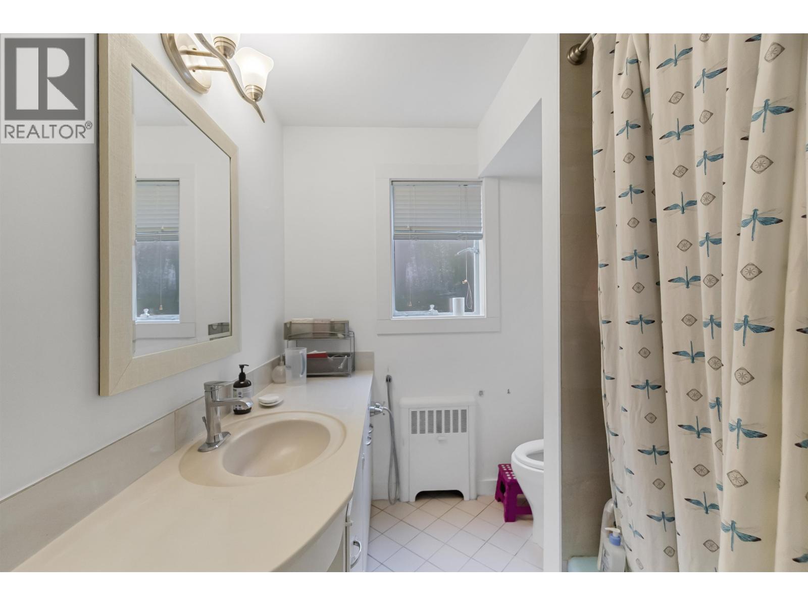 4514 BELLEVUE DRIVE, Vancouver