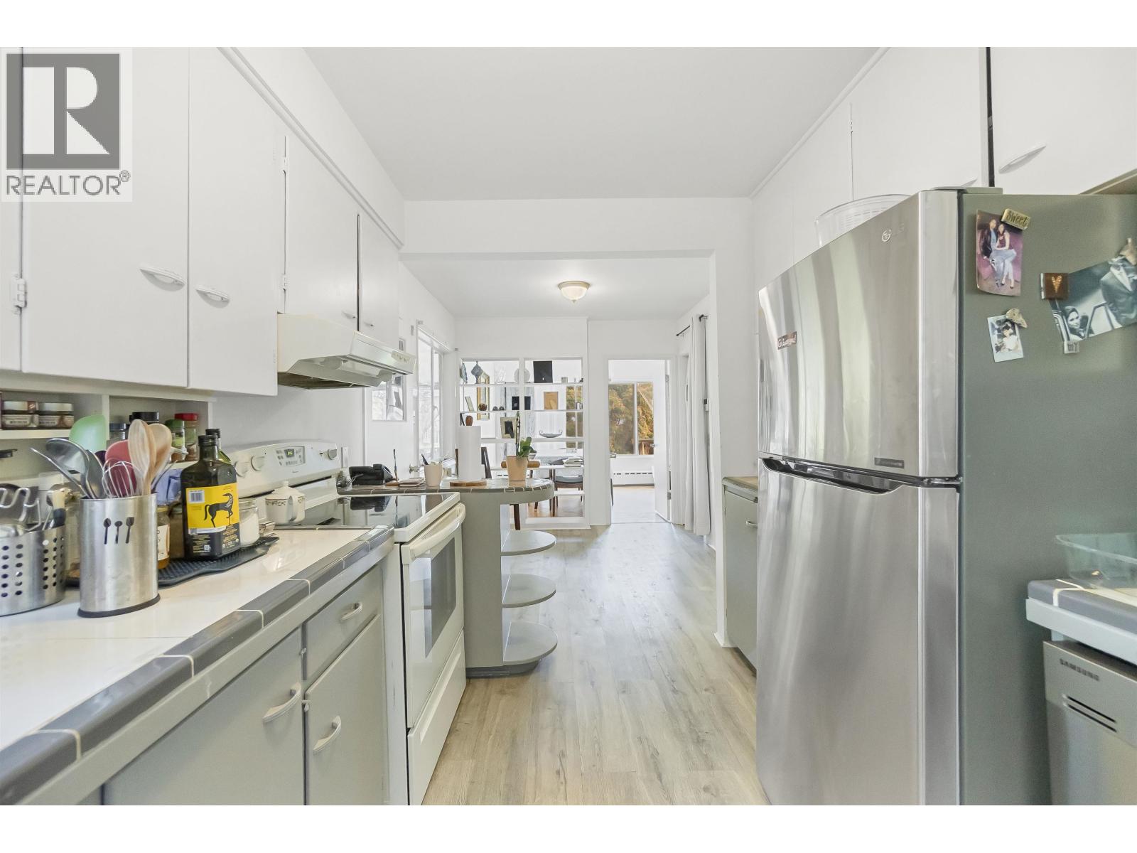 4514 BELLEVUE DRIVE, Vancouver