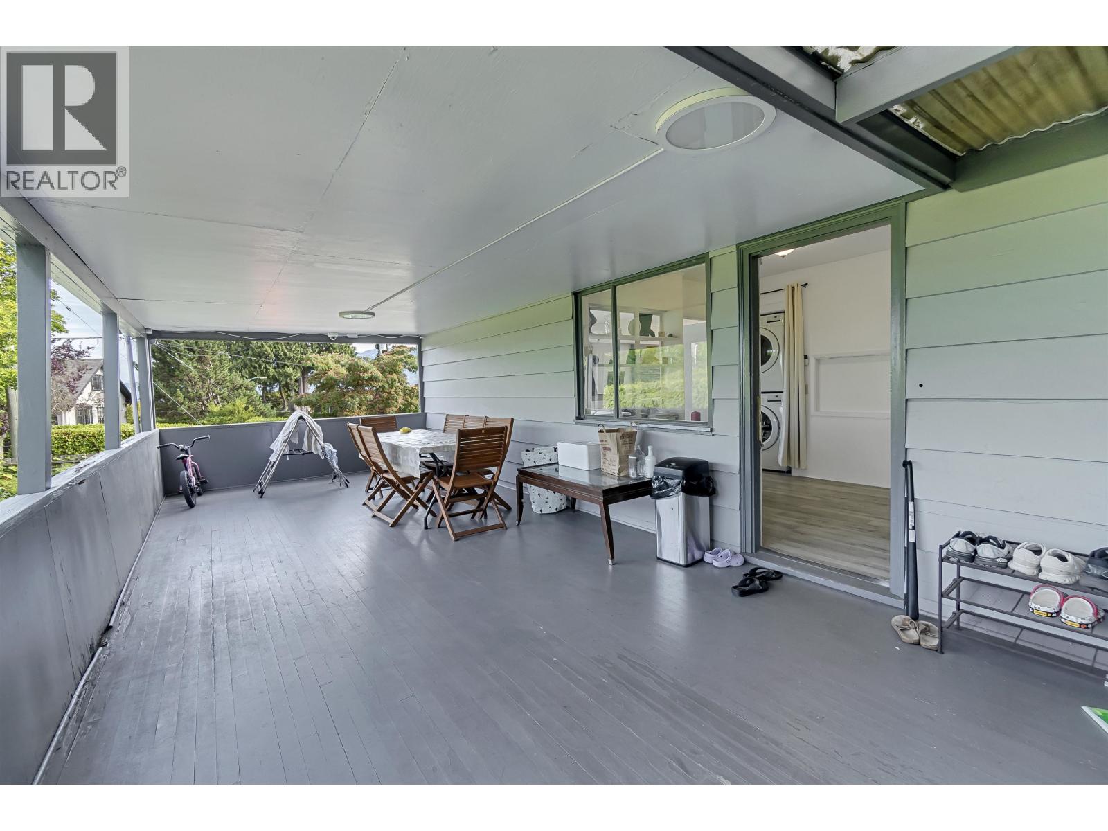 4514 BELLEVUE DRIVE, Vancouver