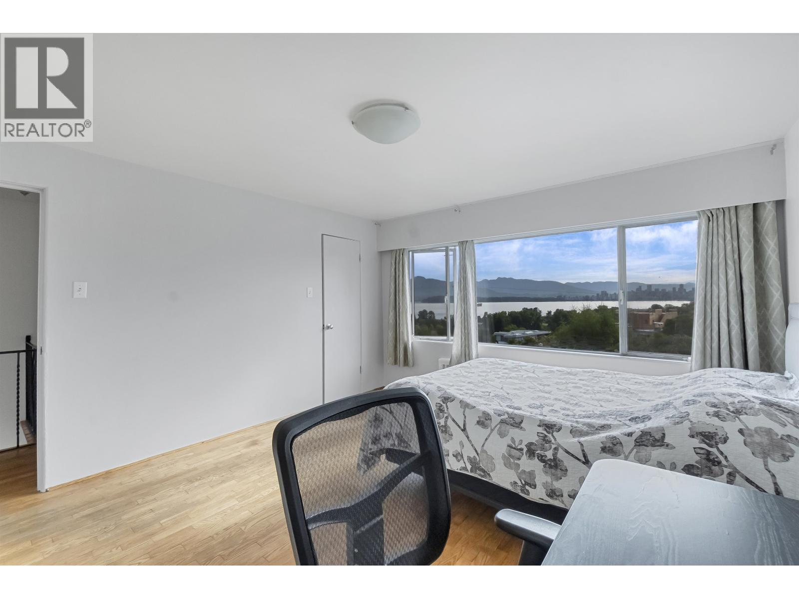 4514 BELLEVUE DRIVE, Vancouver