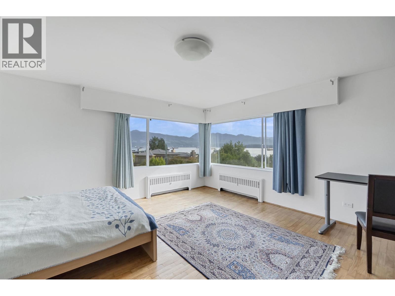 4514 BELLEVUE DRIVE, Vancouver