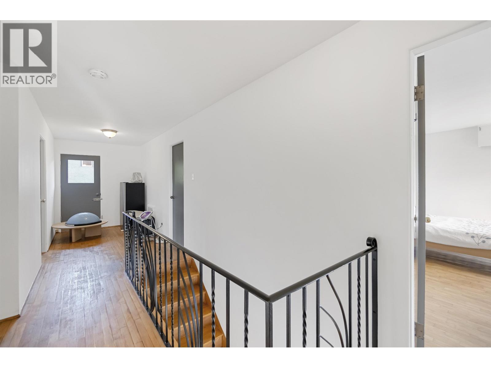 4514 BELLEVUE DRIVE, Vancouver