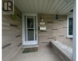 Bathroom - 1737 Wavell Street, London East, ON N5W2E2 Photo 6