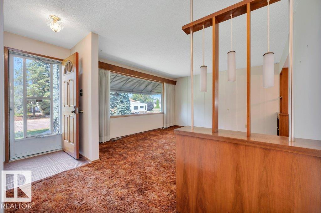 8507 70 ST NW, Kenilworth, Edmonton photo 5