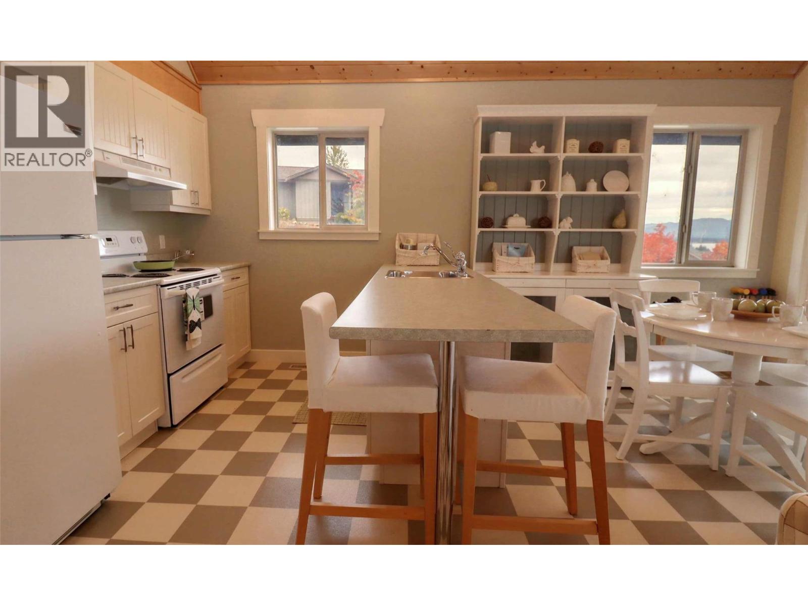 #195 2633 Squilax Anglemont Road - 15