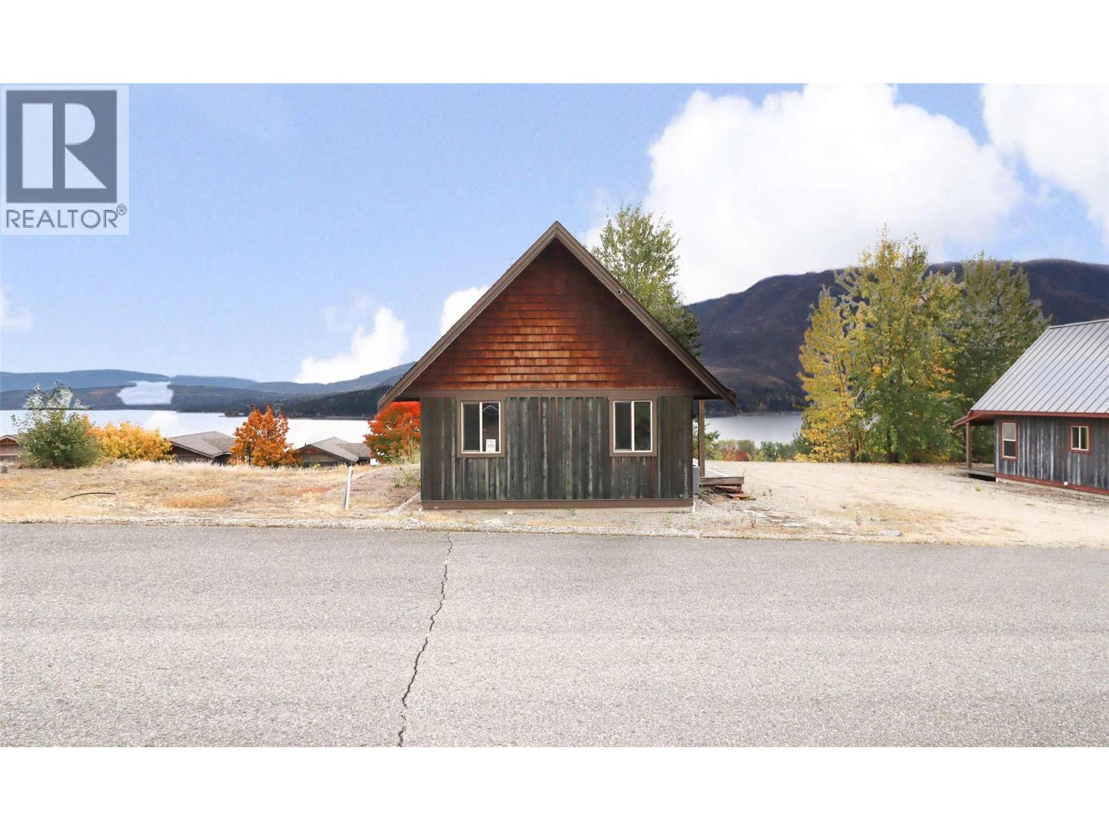 #195 2633 Squilax Anglemont Road - 25